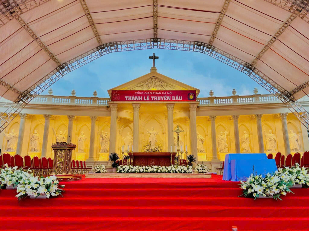 Sân khấu nhà vòm