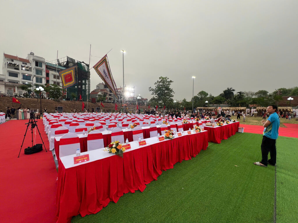 Sân khấu nhà vòm