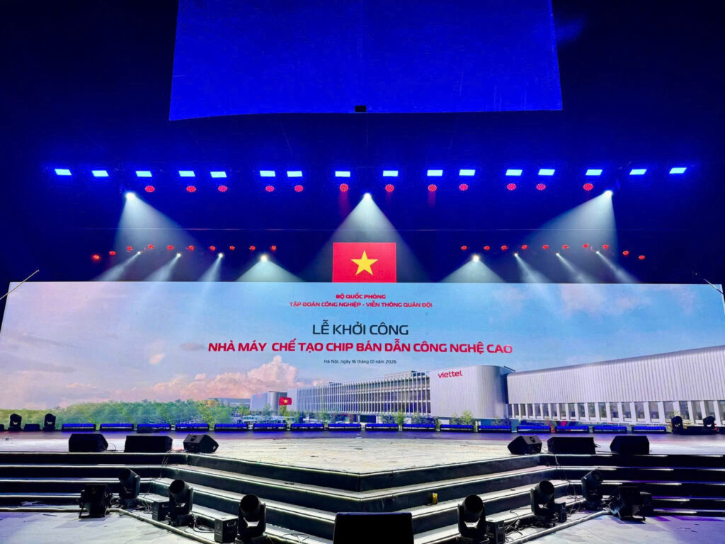 Sân khấu lễ hội